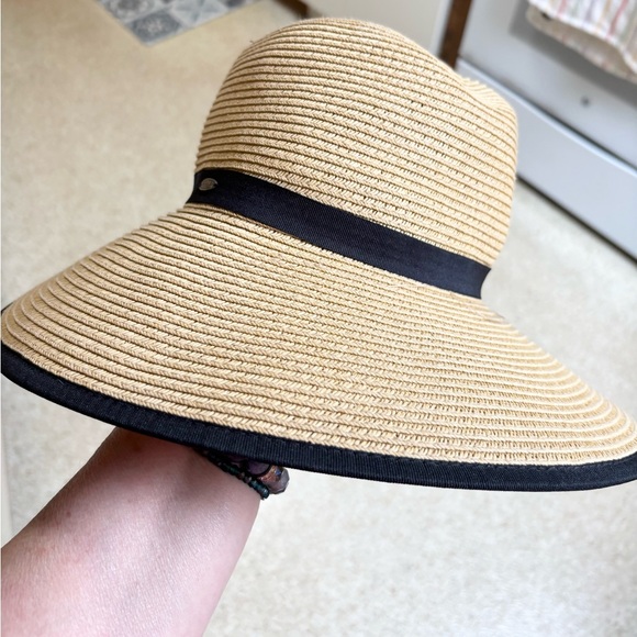 Scala Elegant Tan Sun Hat with Black Band one size - Picture 4 of 7